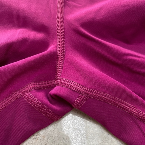 Lululemon Fast Times 17" Crop in Deep Fushia - Picture 12 of 16